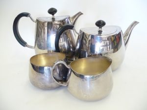 Kim loại cần được xi mạ