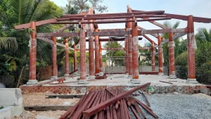 Ưu điểm và nhược điểm của nhà thép tiền chế so với nhà gỗ