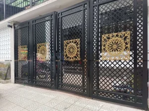 Các Mẫu Cửa Chính Bằng Sắt – Những chọn lựa cần cho năm 2025