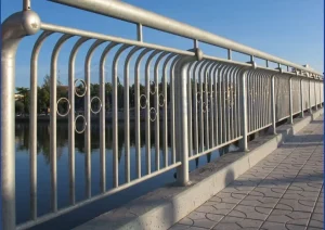 Rào chắn đường bộ mạ kẽm – Giải pháp bền vững cho an toàn giao thông hiện đại